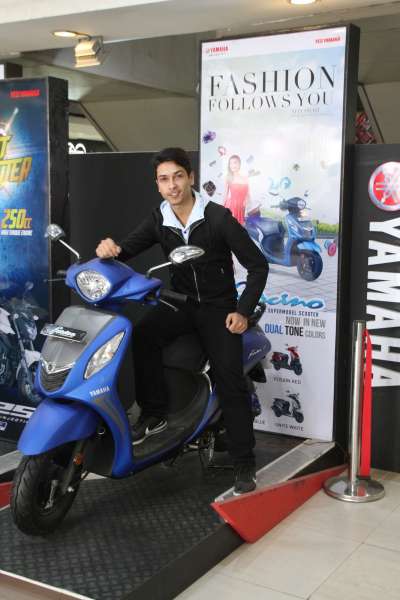 Civil Mall awards Yamaha Two-Wheelers to 3 Lucky Winners