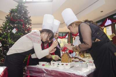 Ritual Baking Ceremony ahead of Christmas to help Underprivileged Children
