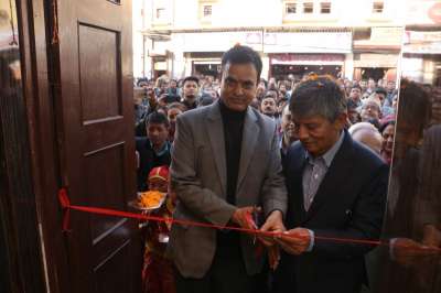 MaHa Jodi inaugurates JJ Jewellers' showroom