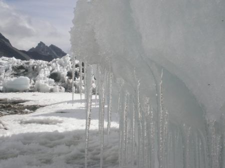 'Current Emissions Would Lead to Loss of Two-Thirds of Glaciers by 2100'