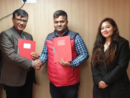 Everest Bank’s customers to get Discount at Nepal National Hospital
