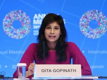 IMF warns of precarious global outlook