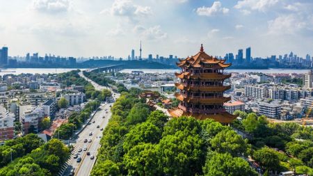  Virus-hit Wuhan to Lift Outbound Travel Restrictions on April 8 