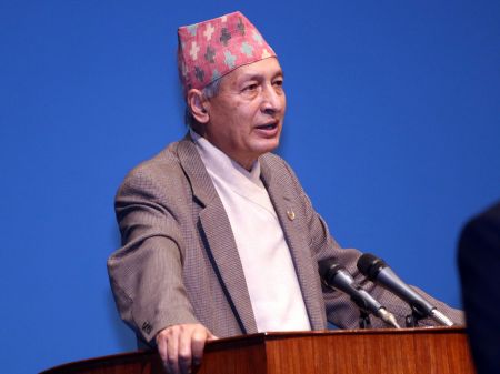 Govt Lowers Economic Growth Projection to 2.3%