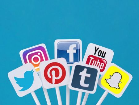 Government Preparing to Monitor and Regulate Social Media