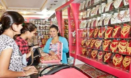 Import of Gold Jewelries Increasing