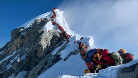 70 Climbers Scale Everest in a Day